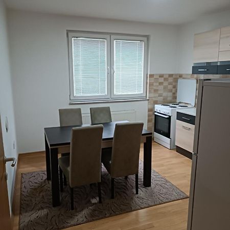 2Bdr Apt With Balcony With View- Free Parking Hotel Sarajevo Buitenkant foto