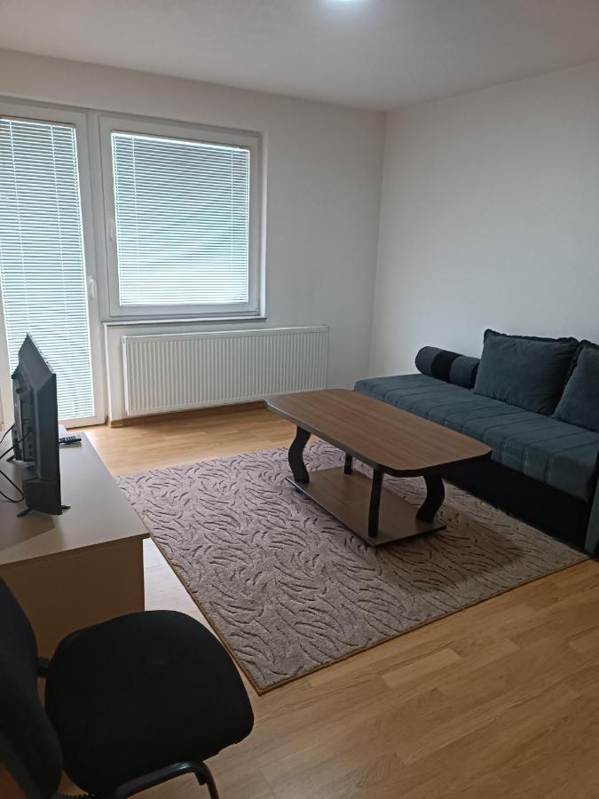 2Bdr Apt With Balcony With View- Free Parking Hotel Sarajevo Buitenkant foto